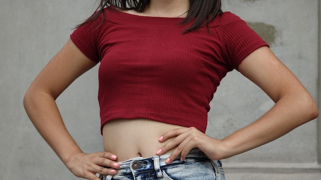 Jak efektywnie spalić tłuszcz z brzucha bez restrykcyjnych diet?