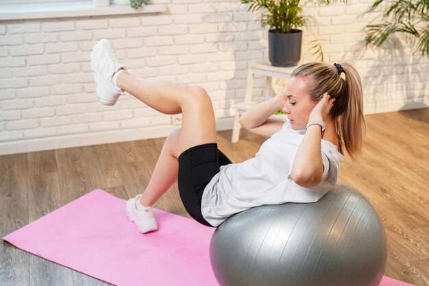 Jakie ćwiczenia dobre na schudnięcie wybierają osoby aktywne?