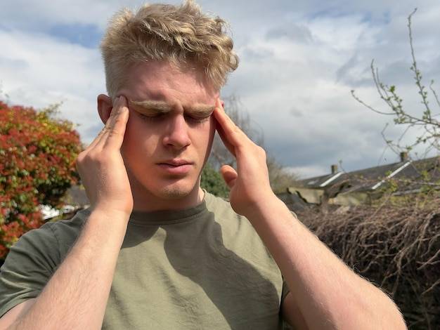 Co mogą oznaczać zawroty głowy i kiedy warto skonsultować się z lekarzem?